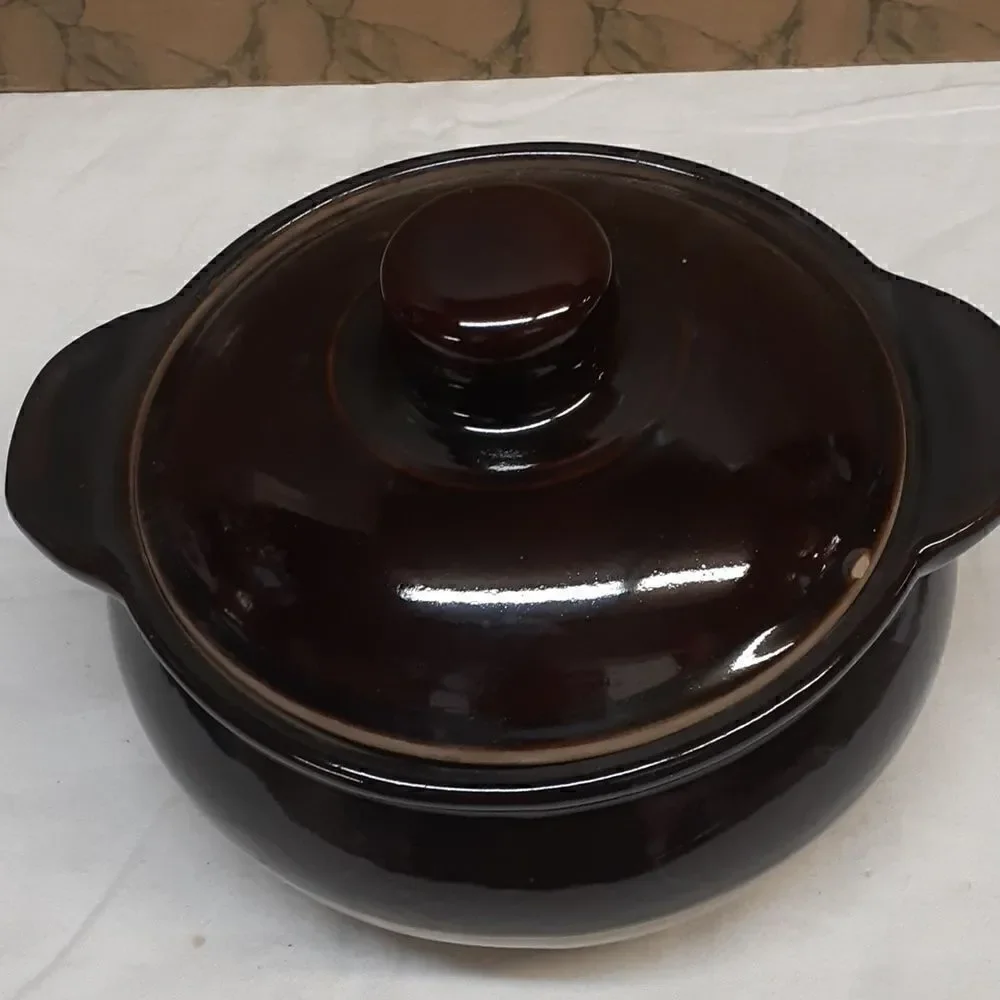 Vintage Monmouth Pottery Bowl Maple Leaf Dip Glaze Stoneware with LID‎